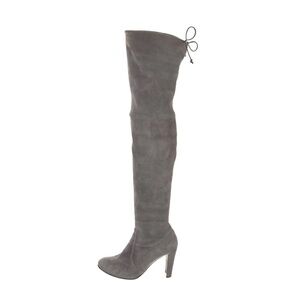 Stuart Weitzman
Suede Lace-Up Boots